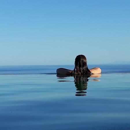 The Infinity 180 Luxury Suites Milia 외부 사진