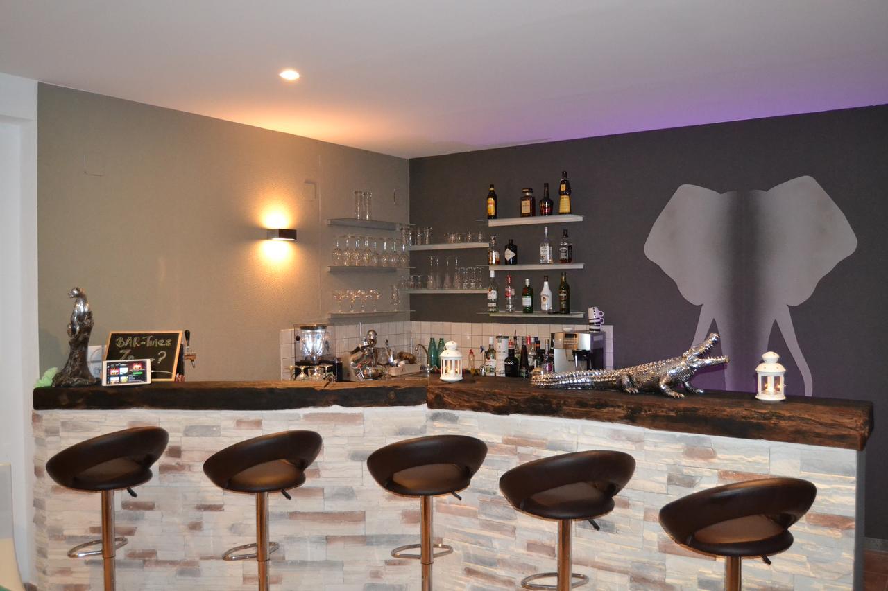 The Infinity 180 Luxury Suites Milia 외부 사진
